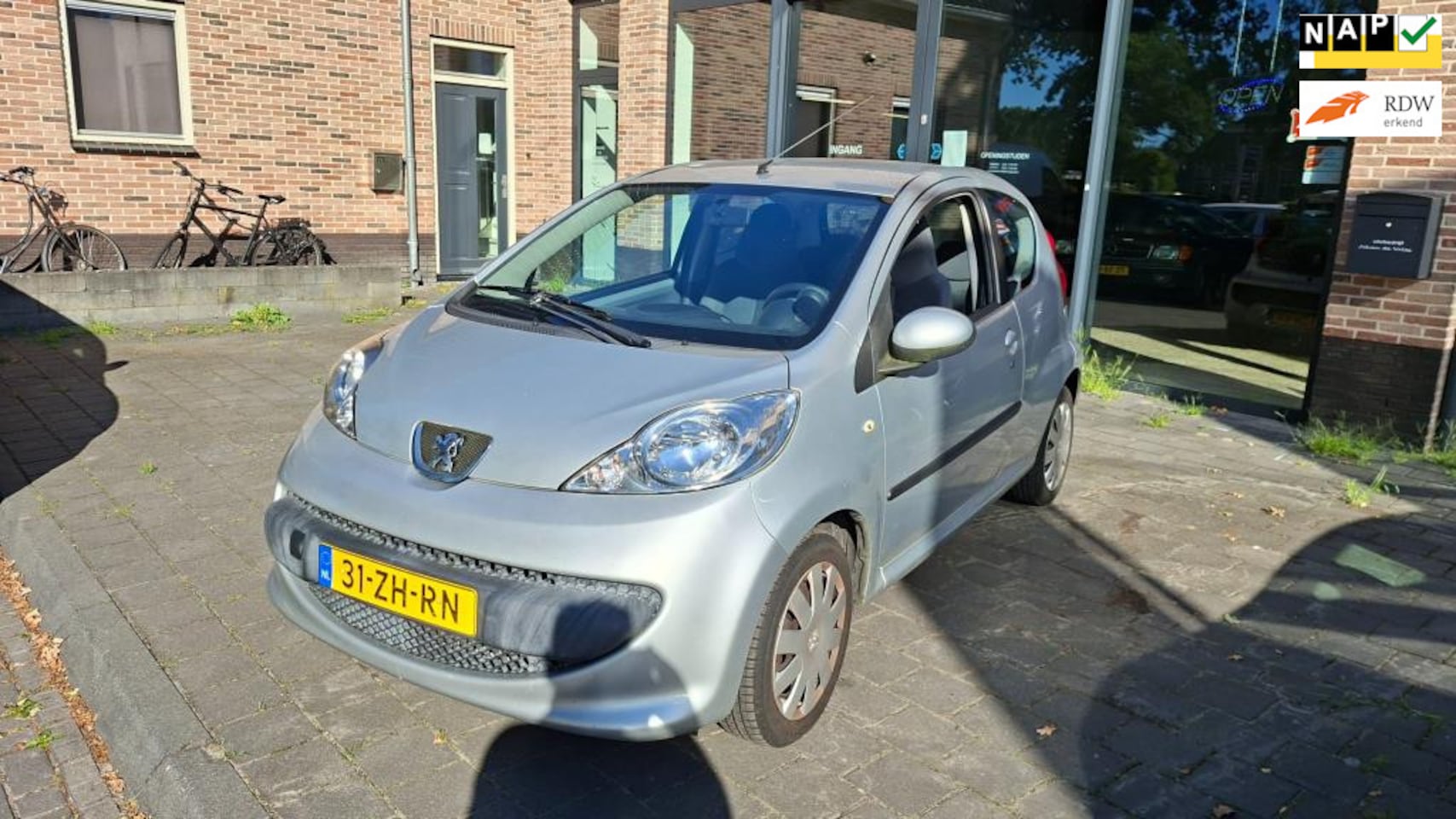 Peugeot 107 - 1.0-12V XS 1.0-12V XS - AutoWereld.nl