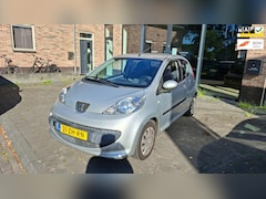 Peugeot 107 - 1.0-12V XS