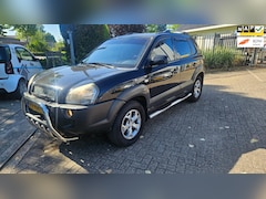 Hyundai Tucson - 2.0i 4WD Style Bullbar Side bars. APK:04-2026