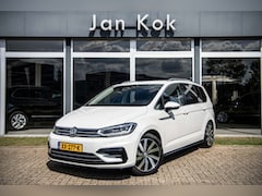 Volkswagen Touran - 1.5 TSi 150pk Highline Business R 7p | Keyless | Full LED | Camera | Stoelverwarming