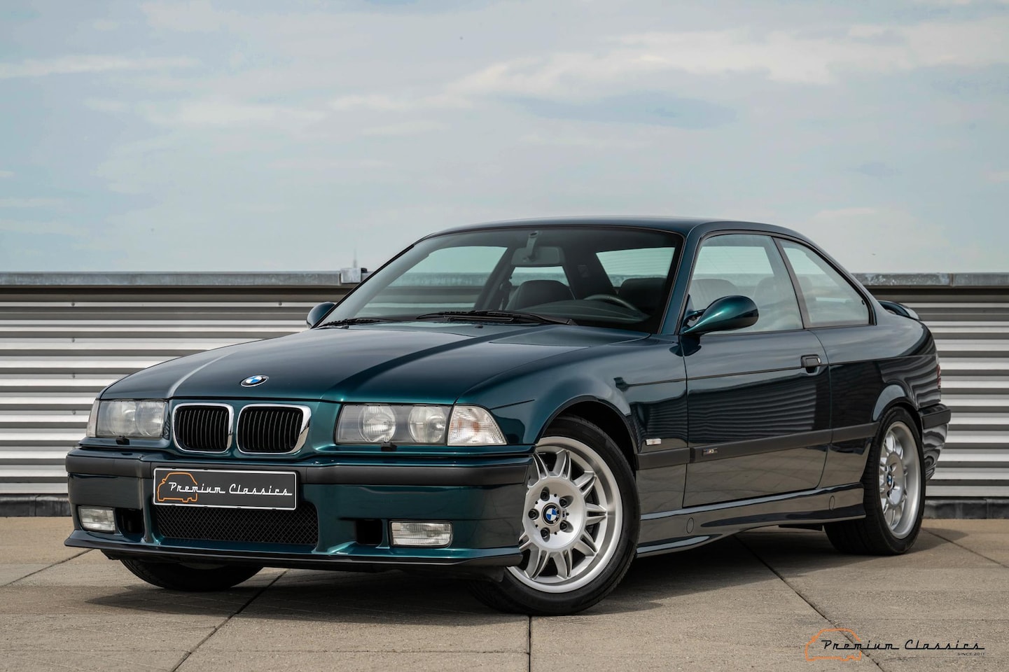 BMW 3-serie Coupé - M3 3.2 6-Speed E36 | 86.000KM | 1st Swiss Owner | Collectable | No Sunroof | HiFi | Heated - AutoWereld.nl
