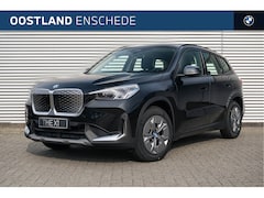 BMW iX1 - eDrive20 / Trekhaak / Parking Assistant / Stoelverwarming