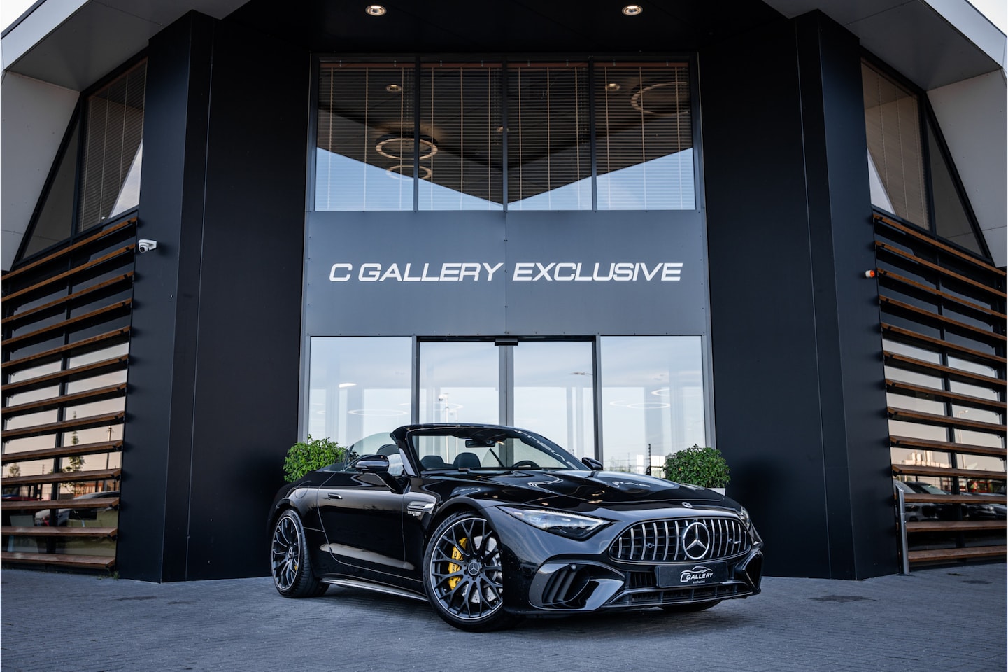 Mercedes-Benz SL-klasse Roadster - AMG 63 4MATIC+ - Carbonpakket | Burmester | Massage | Stoelkoeling | 360 Camera - AutoWereld.nl