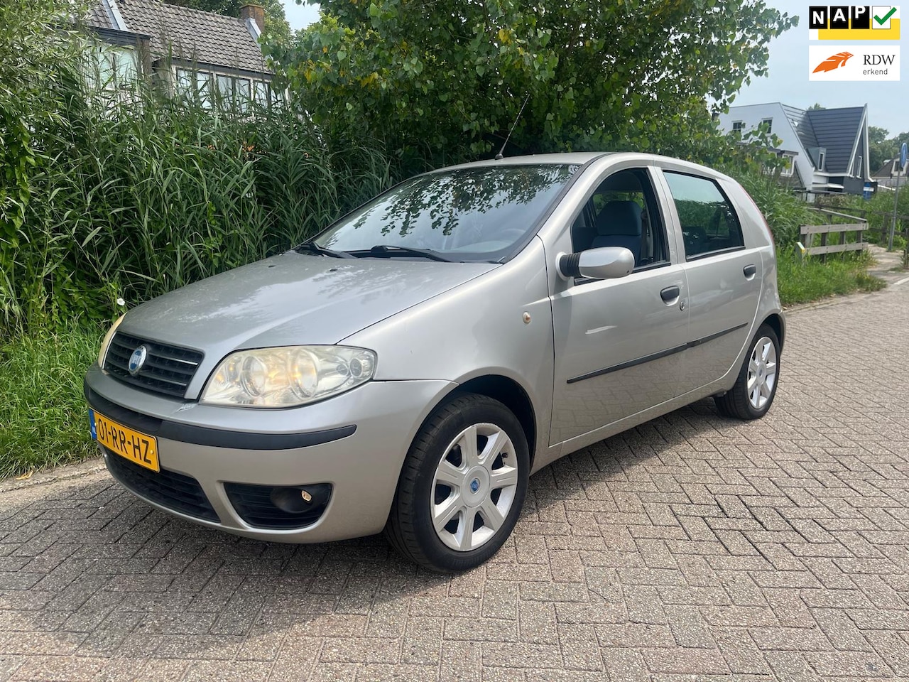 Fiat Punto - 1.4-16V 95pk 5-deurs Airco Veel Historie 150.000km NAP - AutoWereld.nl