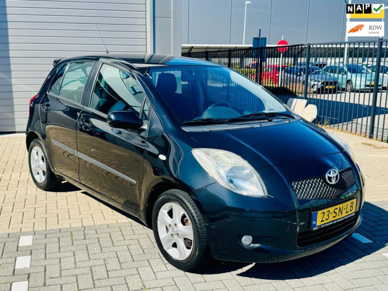 Toyota Yaris - 1.3 VVT-i Luna 1.3 VVTi Luna - AutoWereld.nl