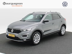 Volkswagen T-Roc - 1.5 TSi 150 Pk Sport | Trekhaak | LED | Sensoren | Carplay | Adaptive Cruise | Climate Con