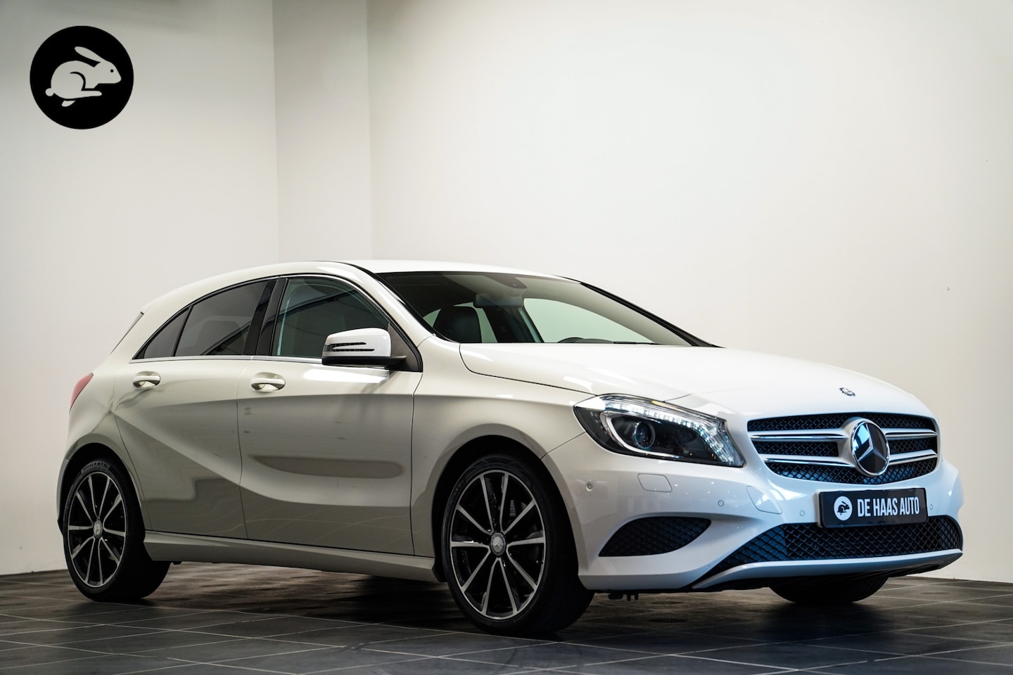 Mercedes-Benz A-klasse - 180 Prestige Comfort /Xenon/Sportstoelen/Stoelverwarming - AutoWereld.nl