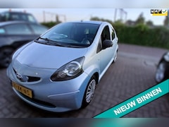 Toyota Aygo - 1.0-12V