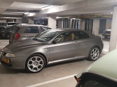 Alfa Romeo GT - 3.2 V6 Distinctive