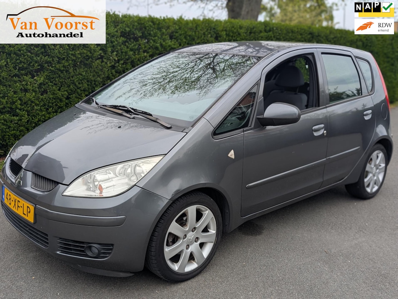 Mitsubishi Colt - 1.3 Inform airco 5 deurs apk - AutoWereld.nl