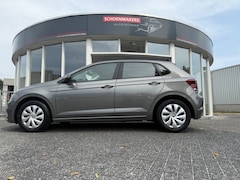 Volkswagen Polo - 1.0 MPI Comfortline