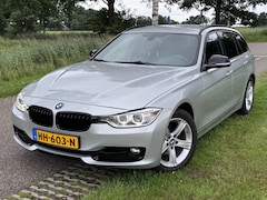 BMW 3-serie Touring - 318d AUT. / SPORTLINE / LEDER / NAVI / XENON / TREKHAAK