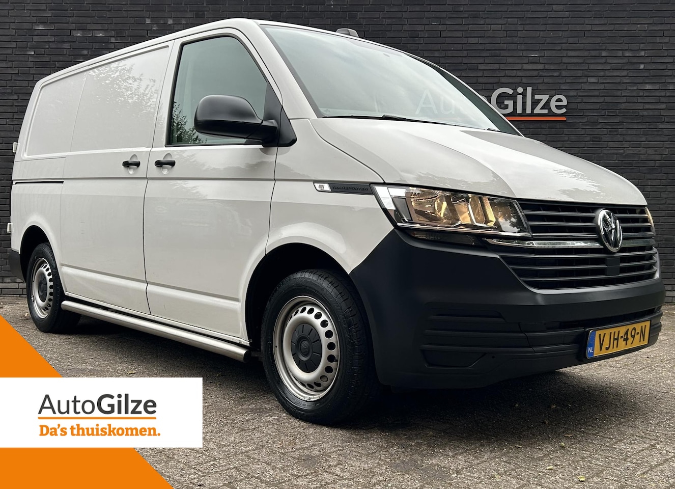 Volkswagen Transporter - 2.0 TDI L1H1 26 Economy Business l Airco l AppleCarplay l Origineel NL - AutoWereld.nl