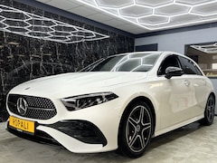 Mercedes-Benz A-klasse - 180 AMG Line Ambilight