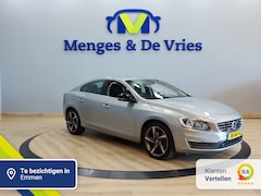 Volvo S60 - 2.0 D2 Momentum Business Airco ECC | Parkeer Sensoren | Cruise Control | Trekhaak | Naviga