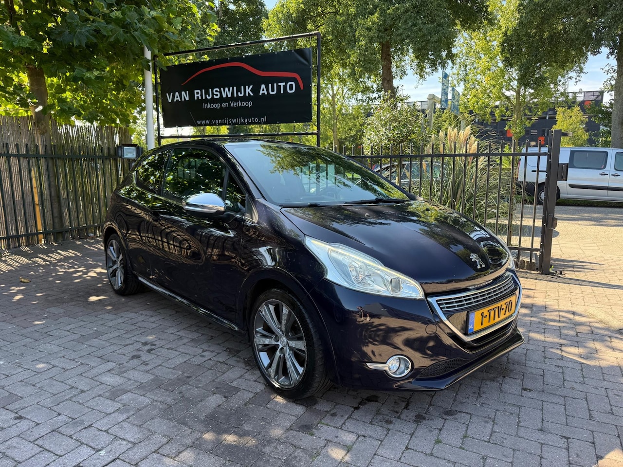 Peugeot 208 - 1.6 VTi XY Pano Led Nav Airco Leder Dealer Ond - AutoWereld.nl