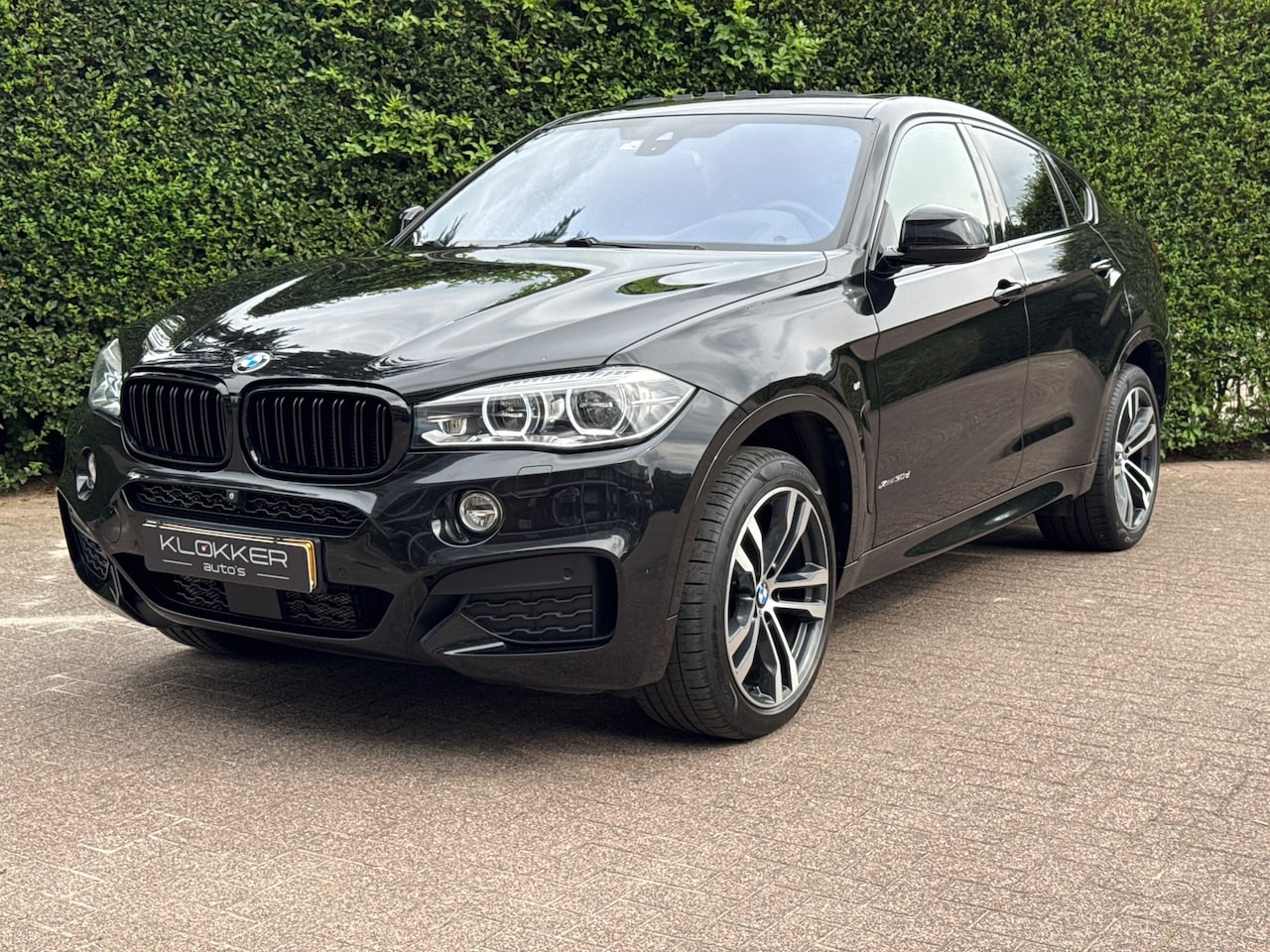 BMW X6 - XDrive30d High Executive Headup | Pano | Softclose | Adaptive - AutoWereld.nl