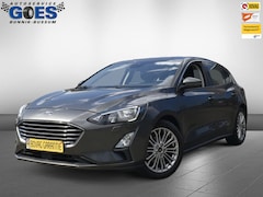 Ford Focus - hatchback/sedan Focus 1.0 EcoBoost Titanium Start/Stopp (EU6d-T)