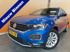 Volkswagen T-Roc - 1.5 TSI Sport open dak | navi | carplay | cruise control | trekhaak