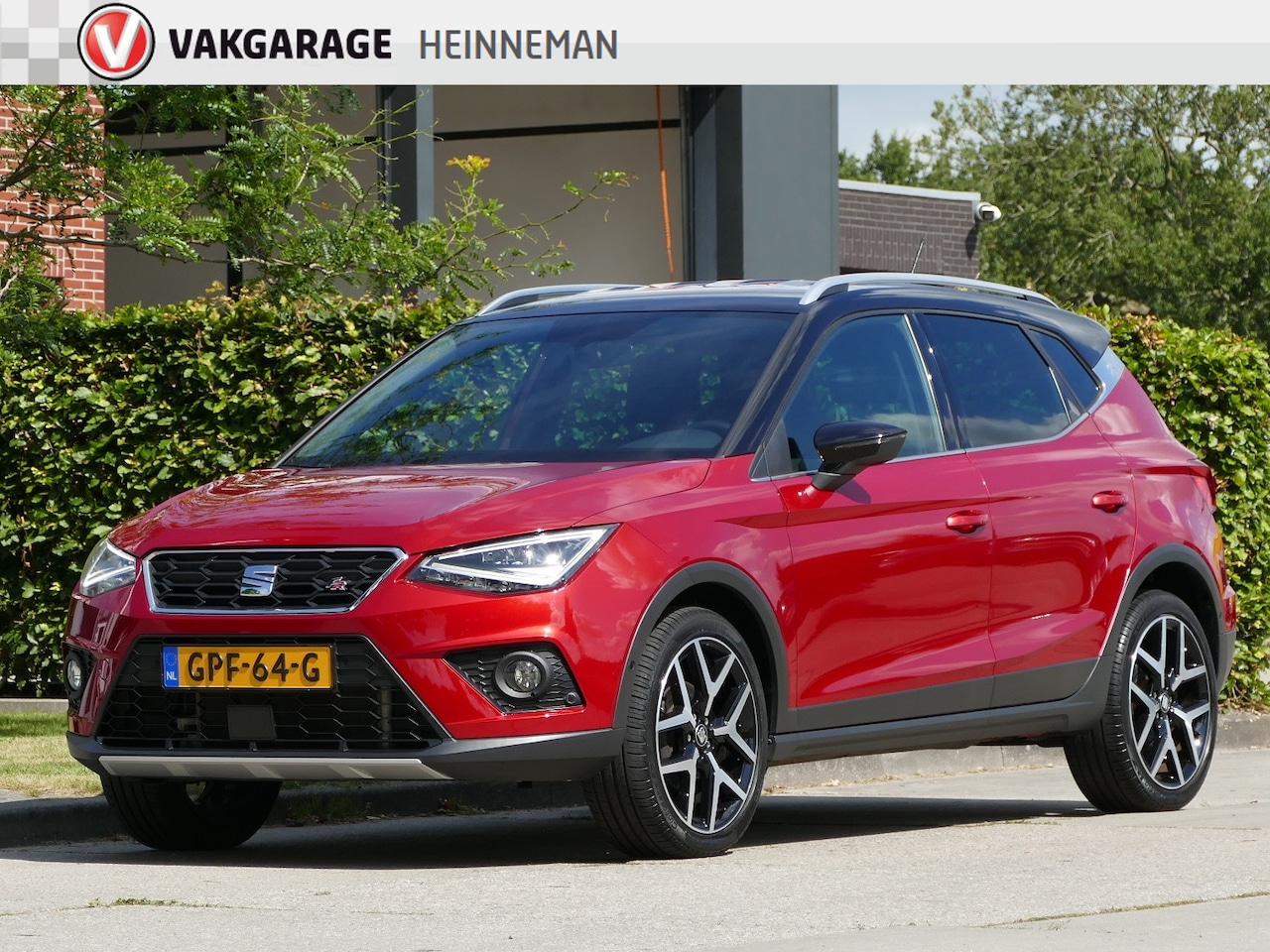 SEAT Arona - 1.0 TSI FR Business Intense | LED koplampen | stoelverwarming | camera | Apple Carplay / A - AutoWereld.nl