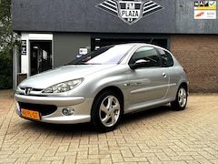 Peugeot 206 - 1.4-16V Quiksilver Clima