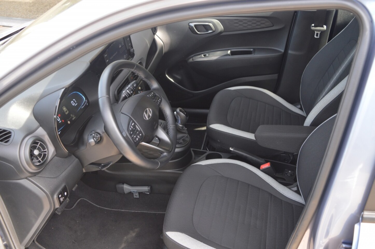 Hyundai i10 - 1.0 Comfort 5-zits Automaat NL-auto