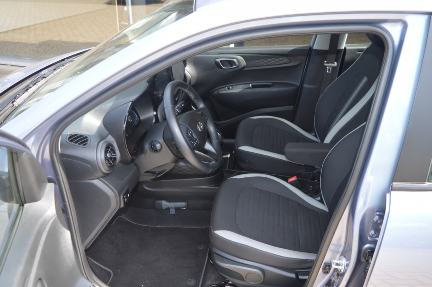 Hyundai i10 - 1.0 Comfort 5-zits Automaat NL-auto
