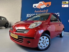 Nissan Micra - 1.2 Pure, bj.2005, kleur:rood, NAP met 141558 km.en APK tot 09/2026, zeer zuinige auto met