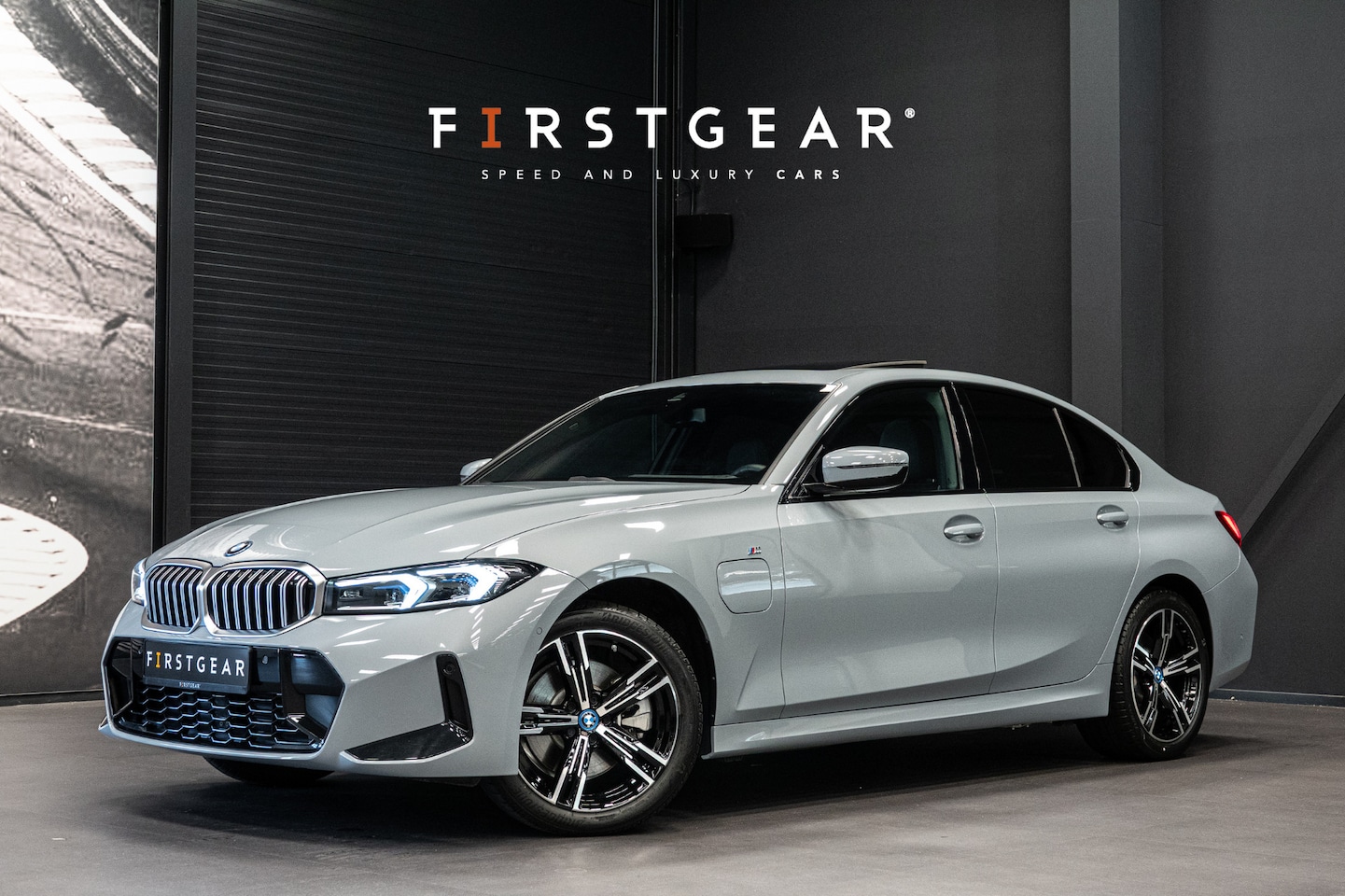 BMW 3-serie - 330e *M-Sport / Panorama / Head-up Display / Memory / Keyless* - AutoWereld.nl