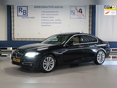BMW 5-serie - 520i SCHUIFDDAK / DIGI DASH / SPORT INTERNET / MEMORY / VOL