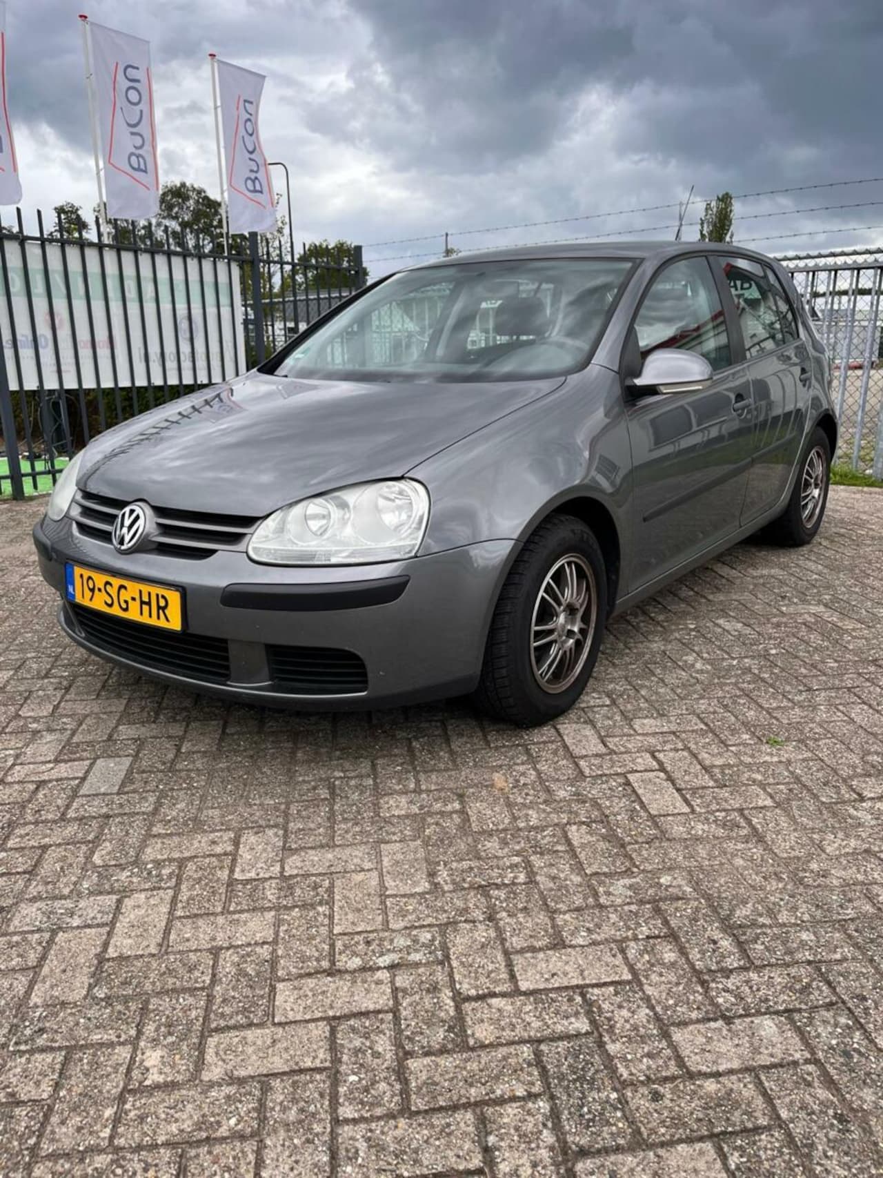 Volkswagen Golf - 1.6 FSI Turijn 5 Drs + Nw APK - AutoWereld.nl