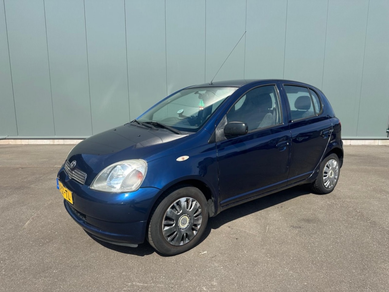 Toyota Yaris - 1.3-16V VVT-i Sol 1.3-16V VVT-i Sol AIRCO ! - AutoWereld.nl