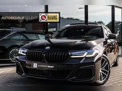 BMW 5-serie Touring - 530e xDrive M-SPORT - PANO - TREKHAAK - HARMAN - SOFTCLOSE