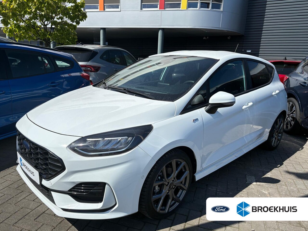 Ford Fiesta - 1.0 EcoBoost Hybrid ST-Line X 125PK LED | Winter Pack | Camera | 17" Lichtmetalen velgen - AutoWereld.nl