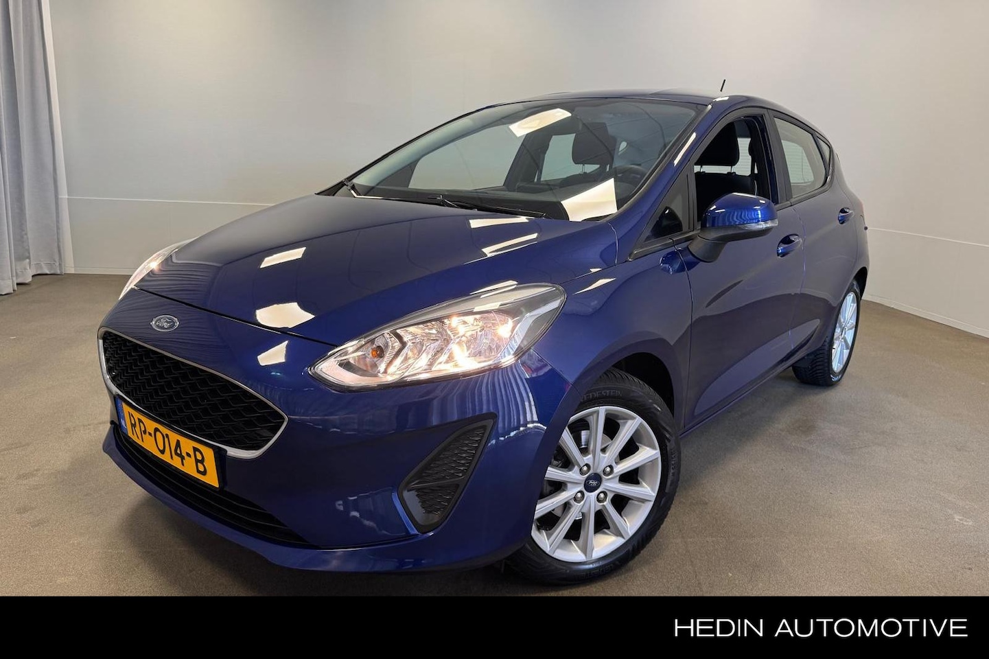 Ford Fiesta - 1.1 Trend | Car Play | Navigatie | All-weather banden | Airco - AutoWereld.nl