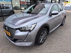 Peugeot e-208 - EV Allure 50 kWh / SO91% / Carplay / Camera