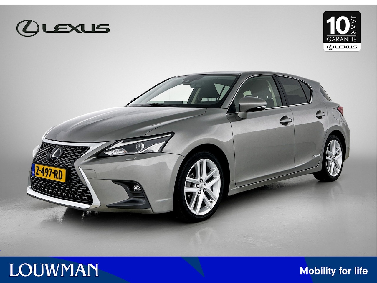 Lexus CT 200h - Luxury Line | 17'' LM velgen | Camera | 1/2 leder | Privacy glass | Cruise control | - AutoWereld.nl