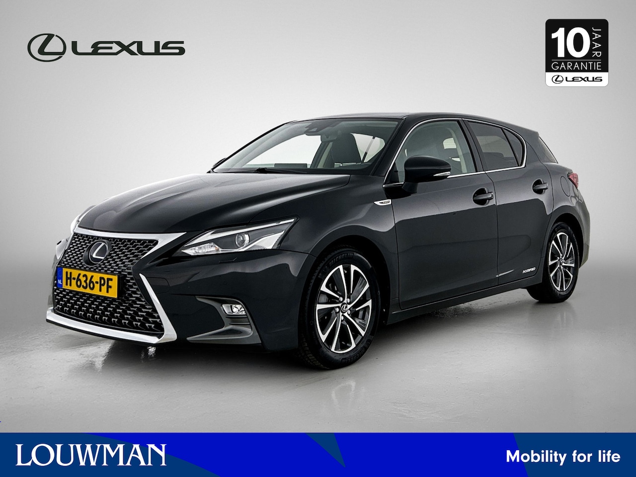 Lexus CT 200h - Business Line Pro | Navigatie | Camera | Parkeersensoren | Privacy glass | - AutoWereld.nl