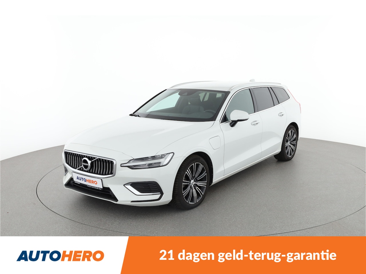 Volvo V60 - 2.0 T6 Recharge AWD Inscription | LR18519 | - AutoWereld.nl