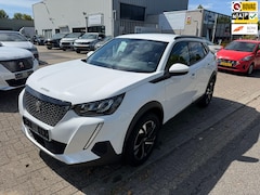 Peugeot 2008 - 1.2 PureTech Allure, Navi, 12 mnd Garantie