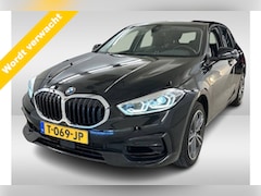 BMW 1-serie - 116i AUT. EXECUTIVE EDITION CAMERA/NAVI/CARPLAY