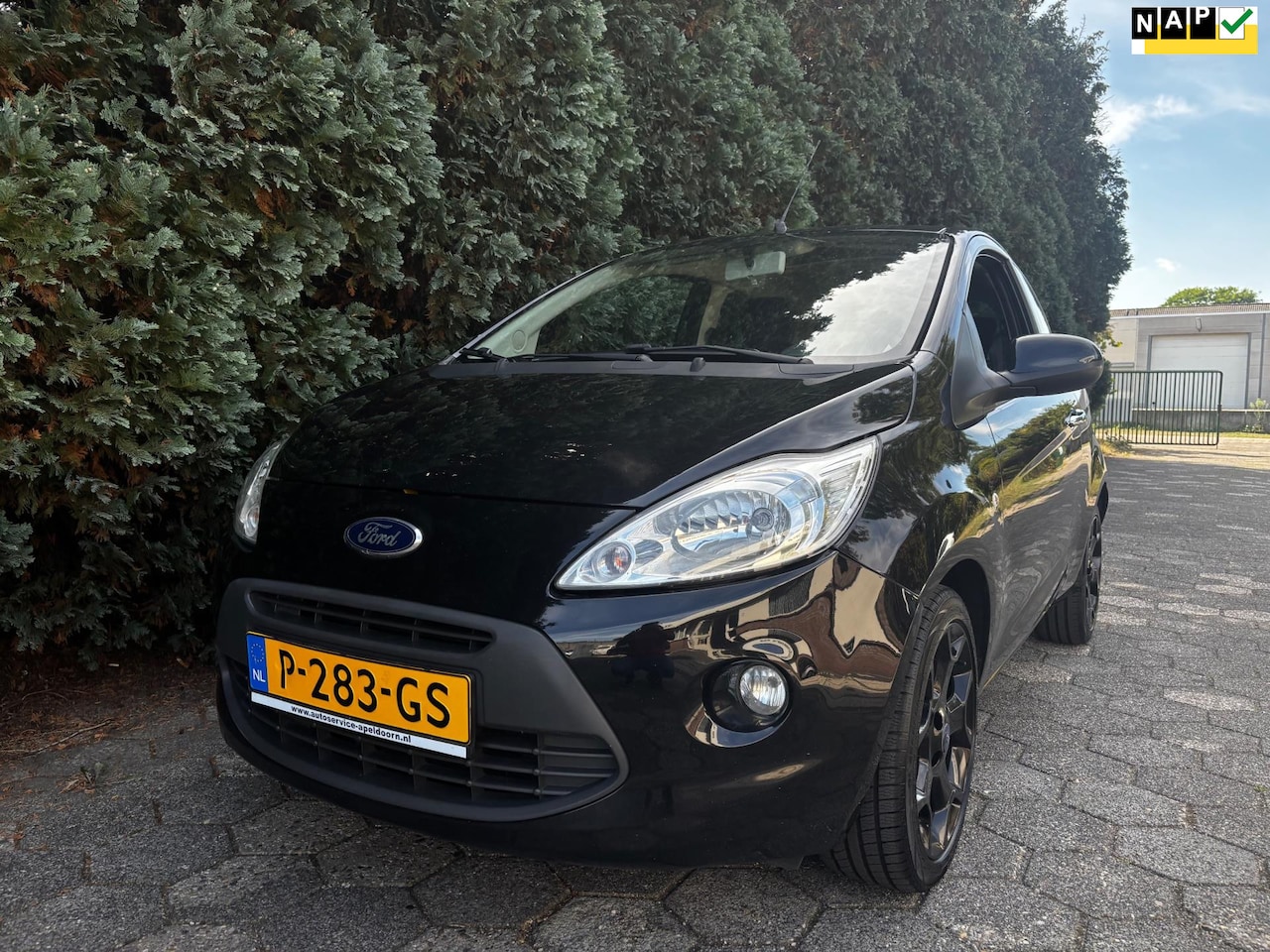 Ford Ka - 1.2 Limited|Pano|Stoelverwarming - AutoWereld.nl