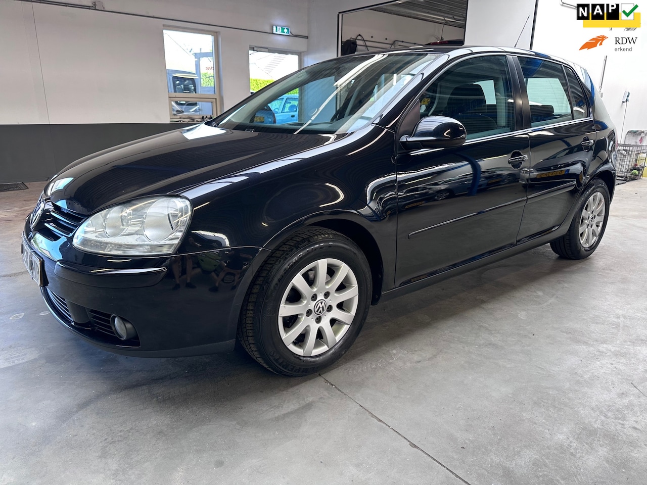 Volkswagen Golf - 1.6 Optive 3|Airco|5-Deurs|Nieuwe APK - AutoWereld.nl