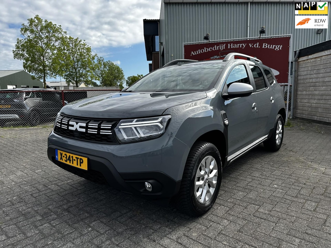 Dacia Duster - 1.0 TCe 100 Bi-Fuel Essential Trekhaak | Camera | Navigatie - AutoWereld.nl