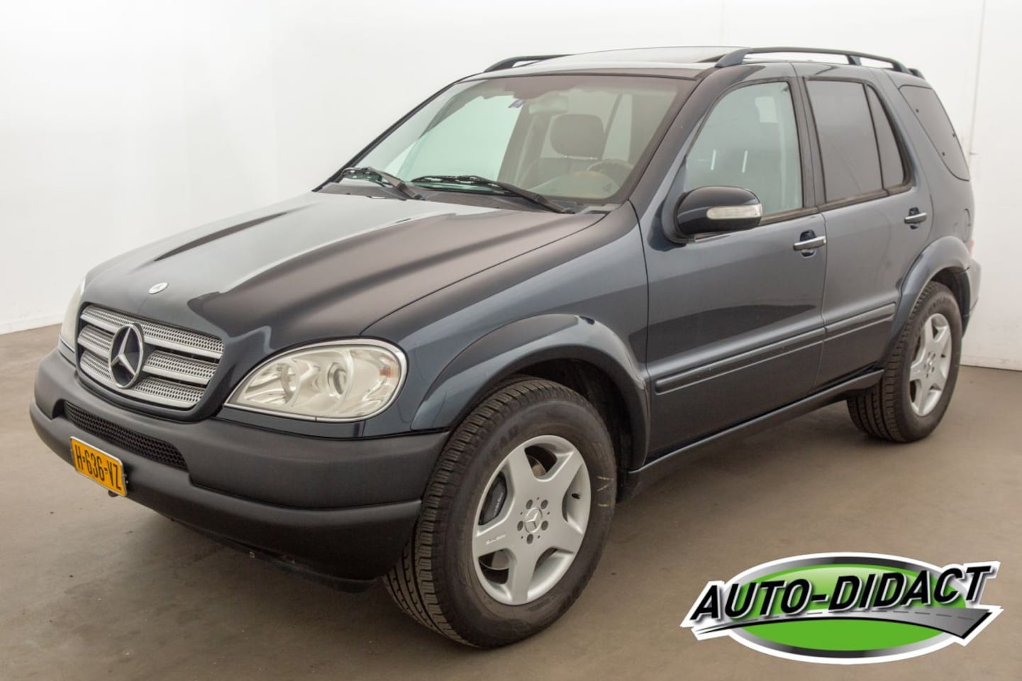 Mercedes-Benz M-klasse - 55 AMG Automaat Airco Elek dak Leder - AutoWereld.nl