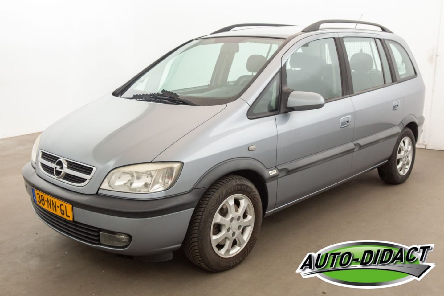 Opel Zafira - 1.6-16V Airco Elegance - AutoWereld.nl