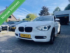 BMW 1-serie - 116d High Executive Sport / Leder / Dak / PDC / Navi