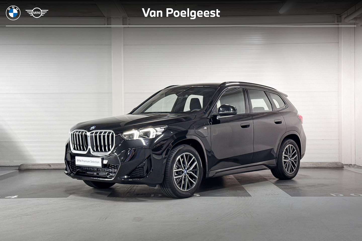 BMW X1 - xDrive30e l M-Sport l Harman Kardon - AutoWereld.nl