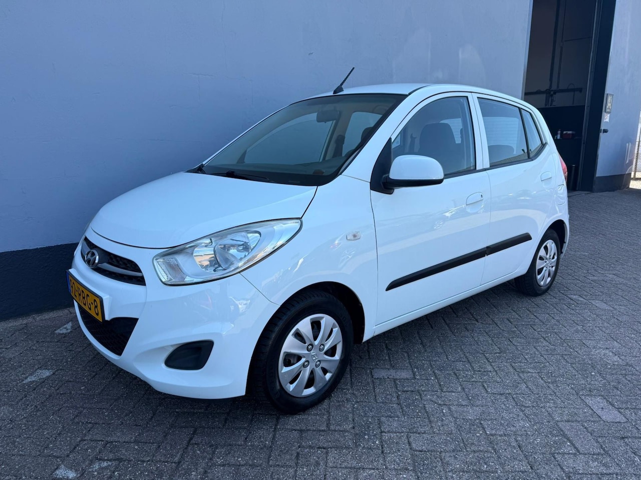 Hyundai i10 - 1.1 i-Drive Cool 5-Deurs - Airco - AutoWereld.nl