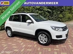 Volkswagen Tiguan - 2.0 TSI 4motion / Trekhaak / Schuifdak
